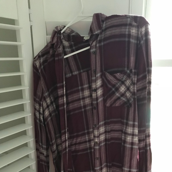 Red flannel - Picture 2 of 4